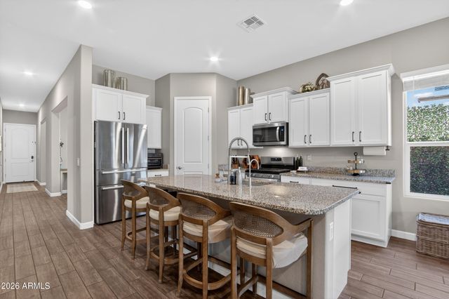 2021 W PLUM Road, Phoenix, AZ 85085