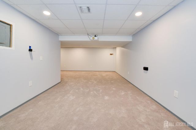 34 Forest Drive, Piscataway, NJ 08844