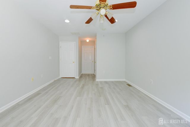 34 Forest Drive, Piscataway, NJ 08844