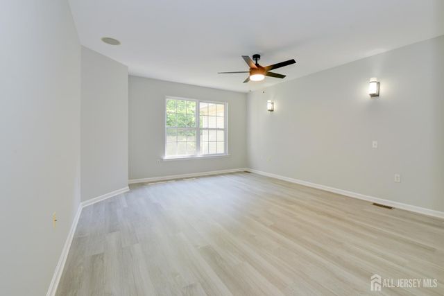 34 Forest Drive, Piscataway, NJ 08844