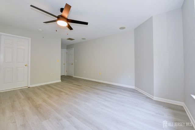 34 Forest Drive, Piscataway, NJ 08844