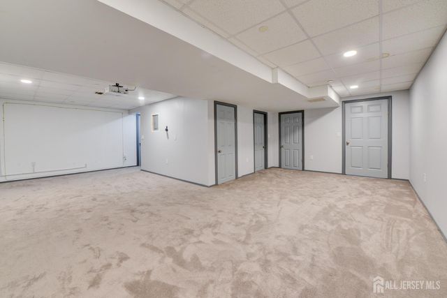 34 Forest Drive, Piscataway, NJ 08844