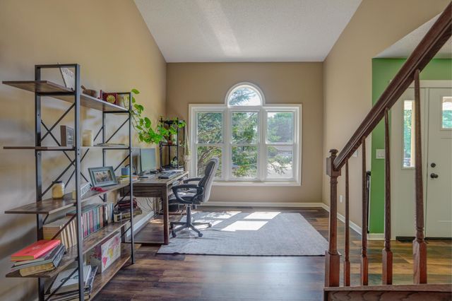 2211 Regent Lane SW, Rochester, MN 55902