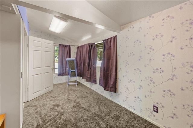 39148 Rim Of The World Drive, Fawnskin, CA 92333