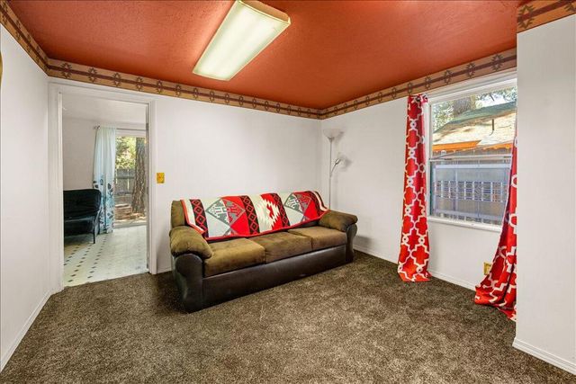 39148 Rim Of The World Drive, Fawnskin, CA 92333