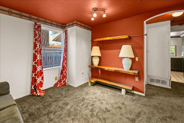 39148 Rim Of The World Drive, Fawnskin, CA 92333