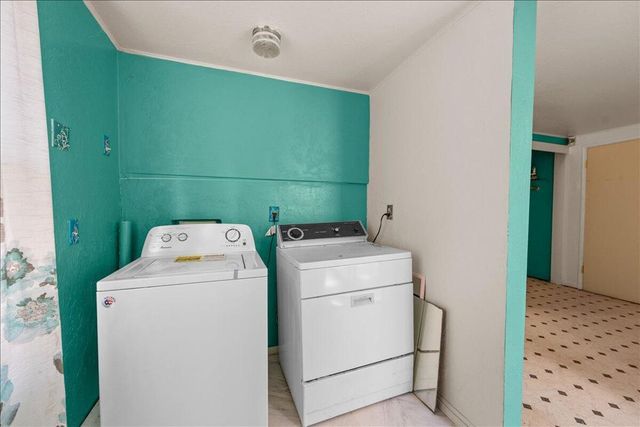 39148 Rim Of The World Drive, Fawnskin, CA 92333