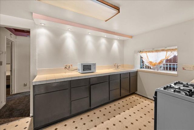 39148 Rim Of The World Drive, Fawnskin, CA 92333