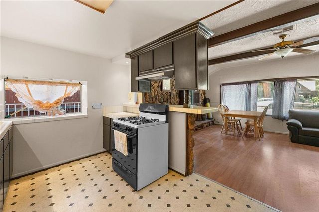 39148 Rim Of The World Drive, Fawnskin, CA 92333