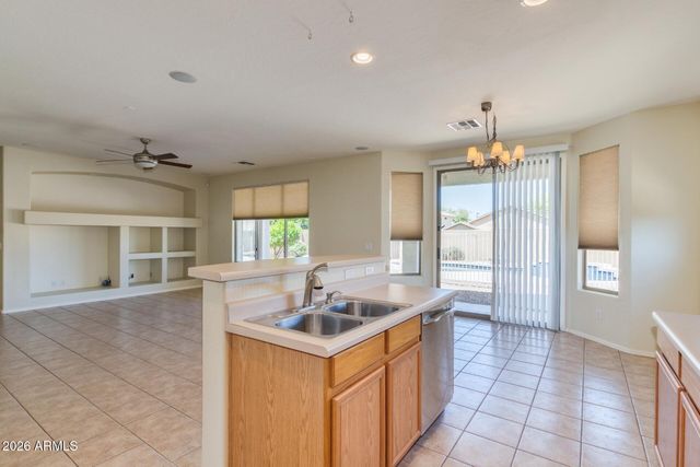 1814 E FAWN Drive, Phoenix, AZ 85042