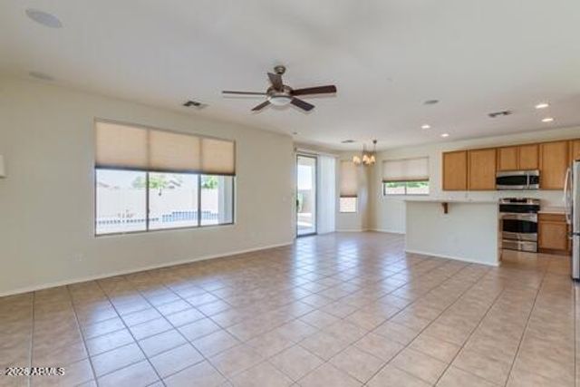 1814 E FAWN Drive, Phoenix, AZ 85042
