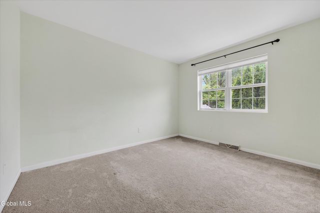 17 Diane Court, Cohoes, NY 12047
