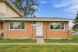 7030 W Carol Avenue, Niles, IL 60714