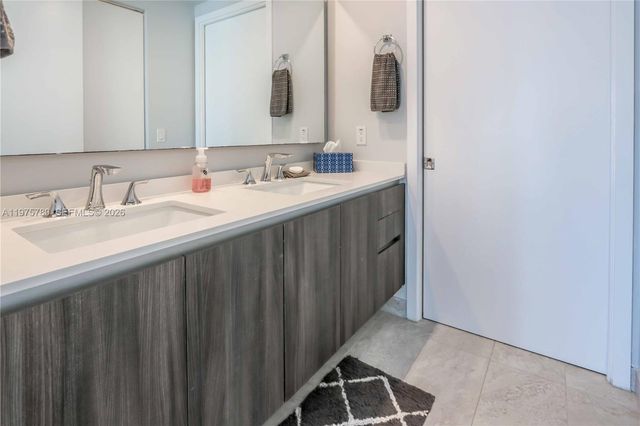 488 NE 18th St 4302, Miami, FL 33132