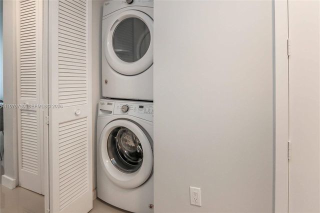 488 NE 18th St 4302, Miami, FL 33132