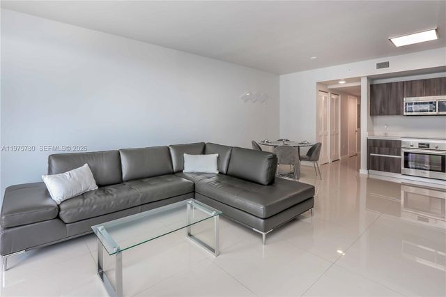 488 NE 18th St 4302, Miami, FL 33132