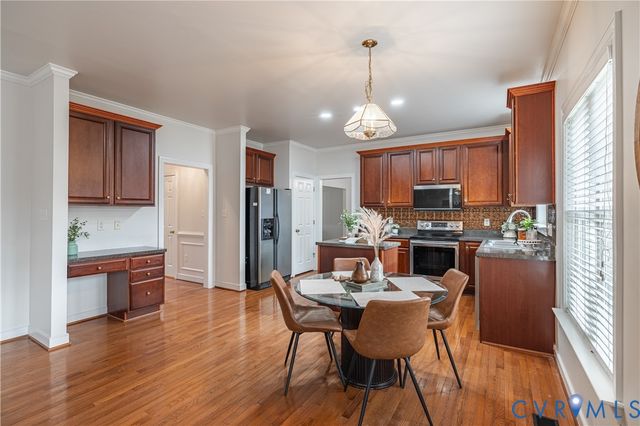 11114 Carrington Green Dr, Glen Allen, VA 23060