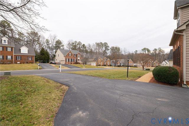 11114 Carrington Green Dr, Glen Allen, VA 23060