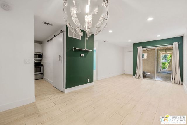 510 N Villa Court 107, Palm Springs, CA 92262