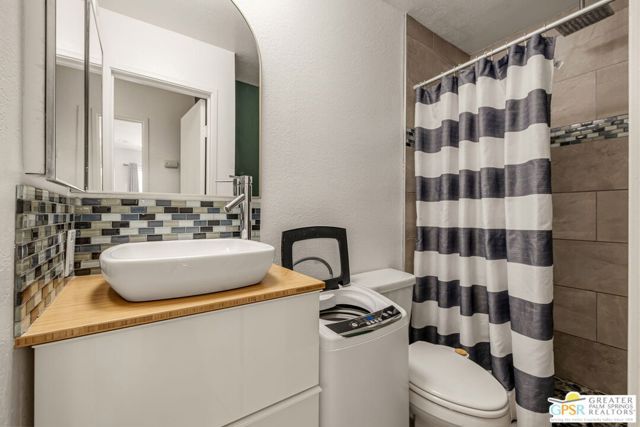 510 N Villa Court 107, Palm Springs, CA 92262