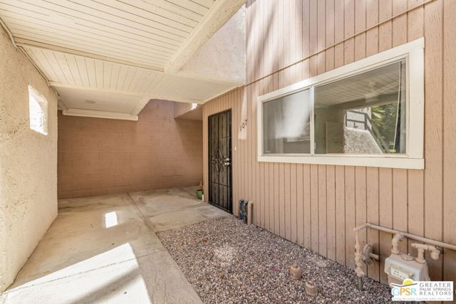 510 N Villa Court 107, Palm Springs, CA 92262