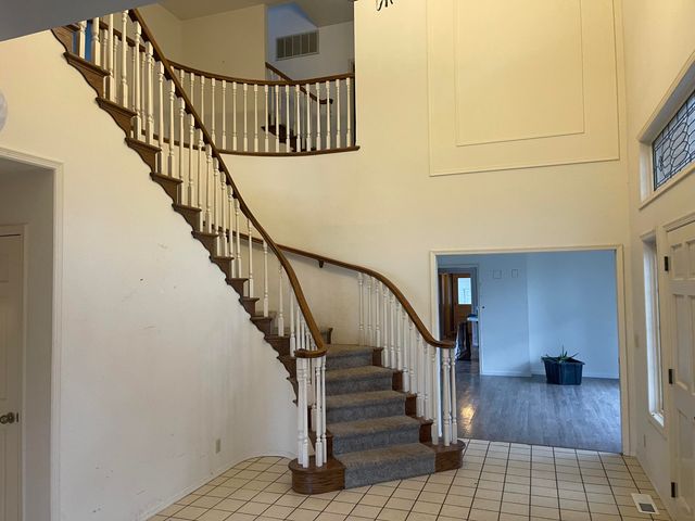 800 Sunny Glen Way, Wolf Creek, OR 97497