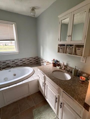 387 Left Penhook Road, Harold, KY 41635