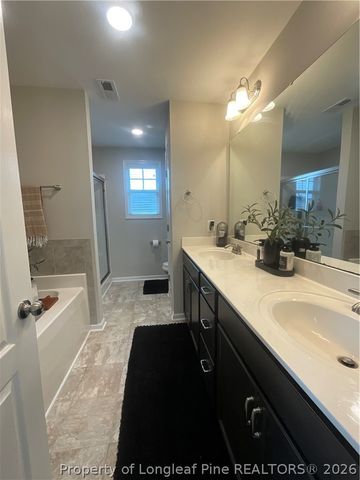 134 Chatfield Drive, Raeford, NC 28376