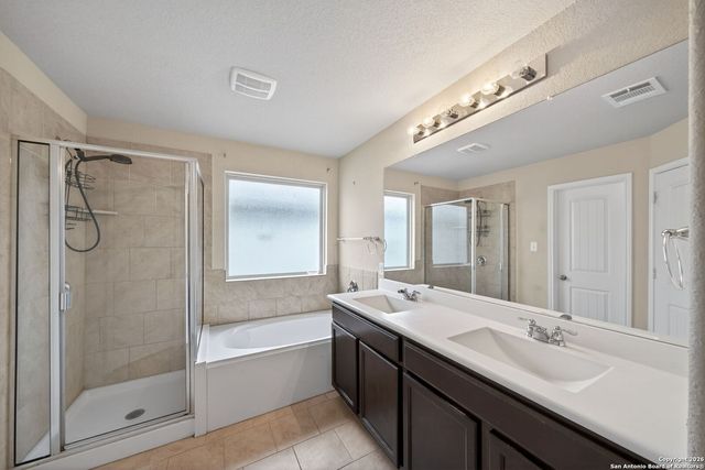 9023 Bowring Park, Converse, TX 78109