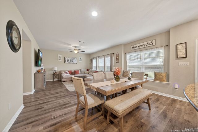 9023 Bowring Park, Converse, TX 78109