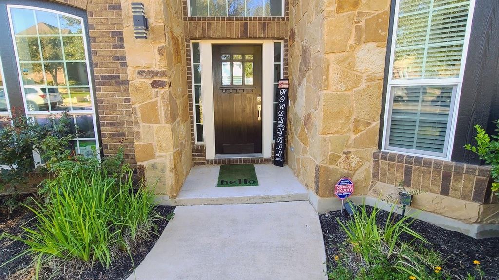 1721 Buffalo Thunder, Leander, TX 78641