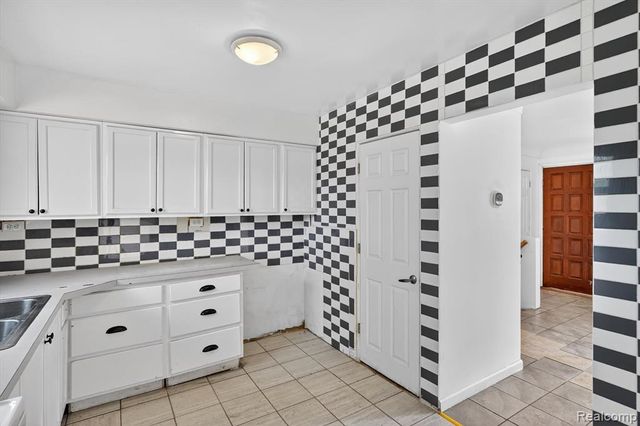 5457 E Frances Road, Mount Morris, MI 48458