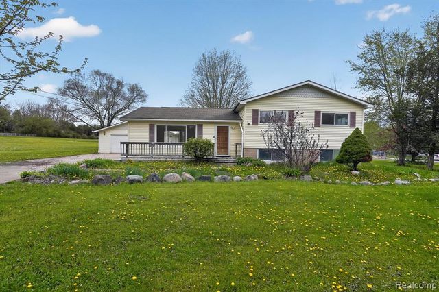 5457 E Frances Road, Mount Morris, MI 48458