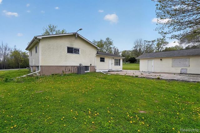 5457 E Frances Road, Mount Morris, MI 48458