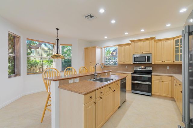 1321 Isleworth Court, Royal Palm Beach, FL 33411