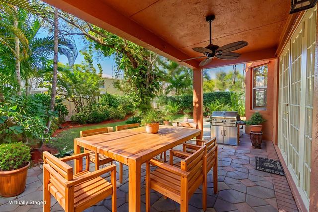 1321 Isleworth Court, Royal Palm Beach, FL 33411