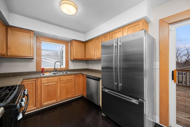 4811 Gaines Street, Davenport, IA 52806