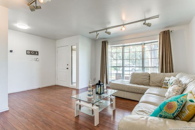 5134 Lancelot, San Antonio, TX 78218
