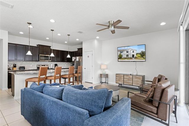 2427 DUBAI STREET, Kissimmee, FL 34747