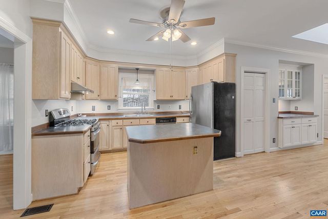 12048 LOUISA RD, Gordonsville, VA 22942