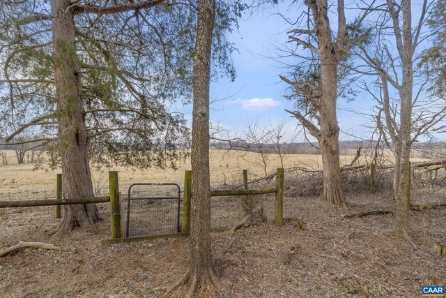 12048 LOUISA RD, Gordonsville, VA 22942