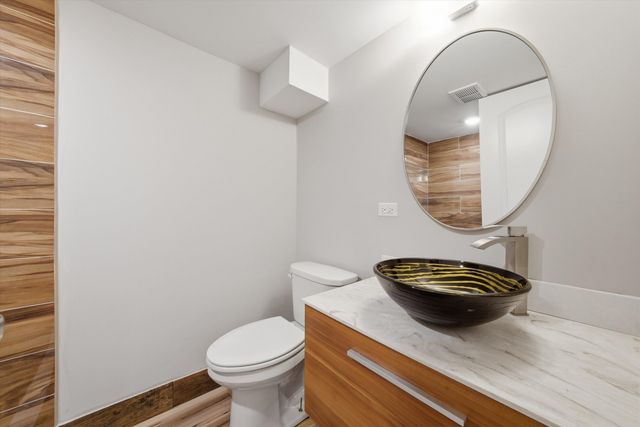 11613 S Loomis Street, Chicago, IL 60643