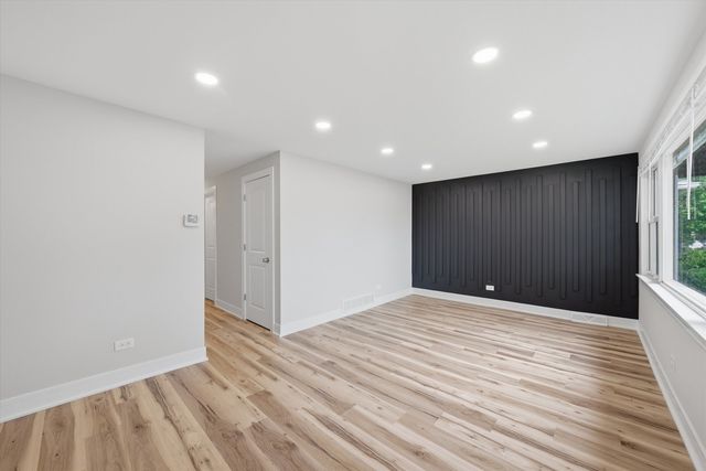 11613 S Loomis Street, Chicago, IL 60643