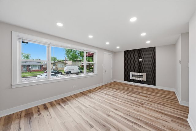11613 S Loomis Street, Chicago, IL 60643