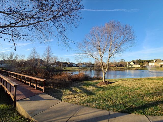 6002 N Fawnlake Drive, Katy, TX 77493