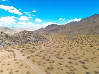 16 Laguna Seca, Apple Valley, CA 92307