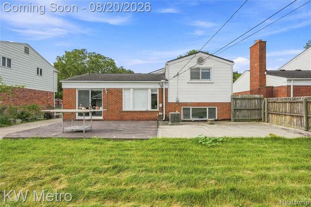 32438 Washington Street, Livonia, MI 48150