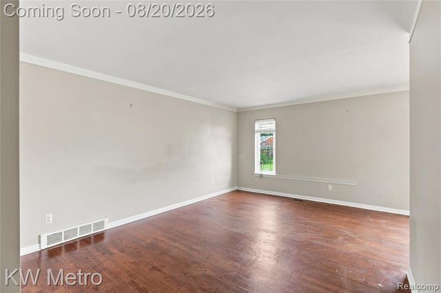 32438 Washington Street, Livonia, MI 48150