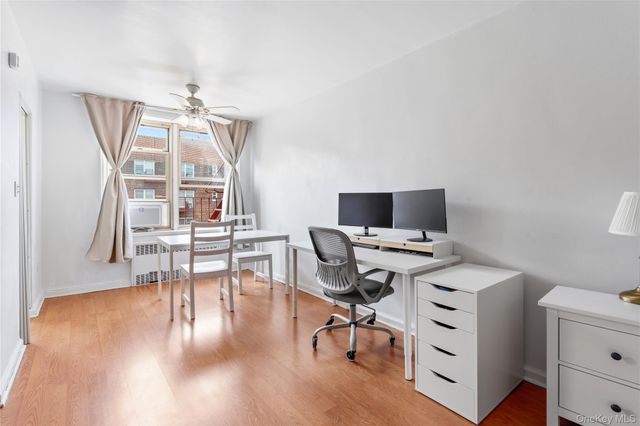 67-25 Clyde Street 6P, Forest Hills, NY 11375