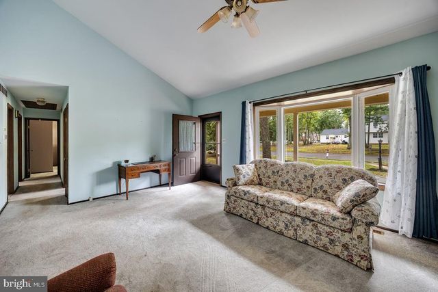 1088 LINCOLN AVE, Atco, NJ 08004